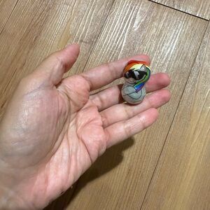 Rainbow Dash flippers figure